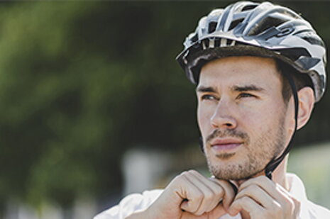 Poradíme vám, jak vybrat přilbu na kolo